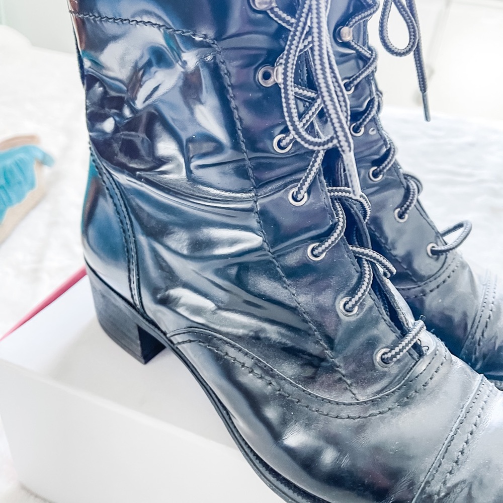 Ankle boots - black with zippers by Wonder